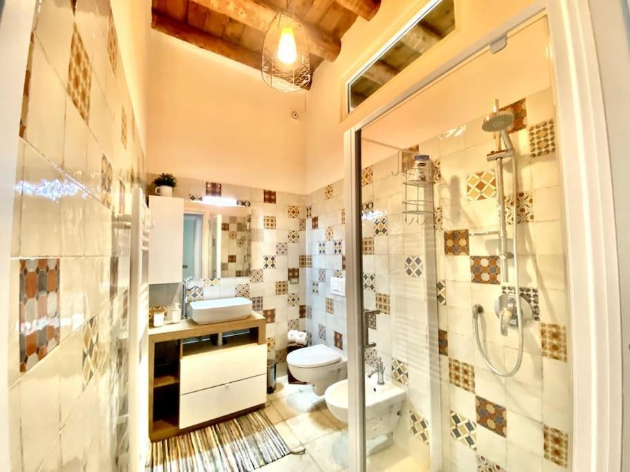 Zona Fiera A 10 Minuti Dal Centro Con Parcheggio Appartement Verona Buitenkant foto